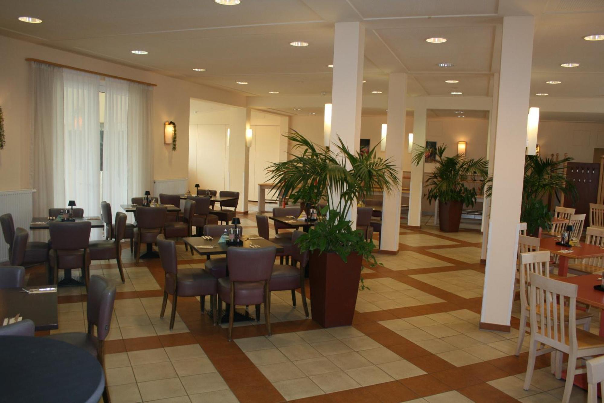Jufa Hotel Im Brueckenkopfpark - Juelich מראה חיצוני תמונה